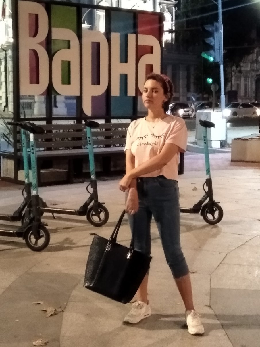 Издирват 25-годишно момиче от варненското село Тополи