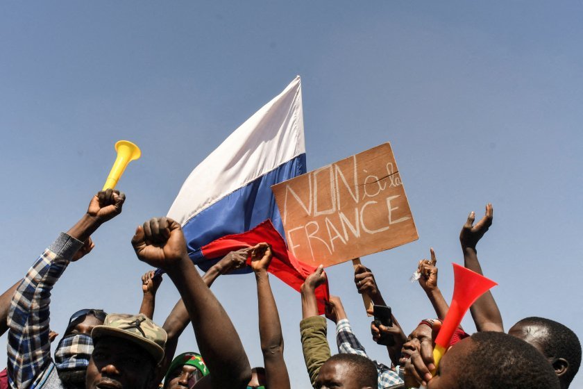Париж отряза помощта за развитие на Буркина Фасо