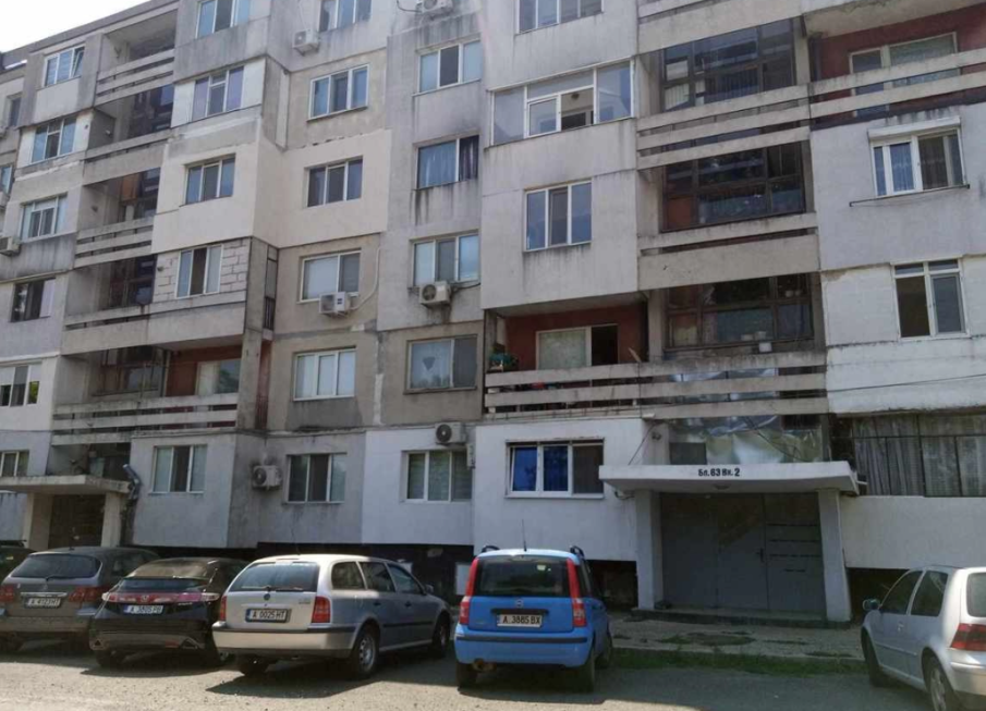 Простреляха бургазлия в лицето на купон за рожден ден