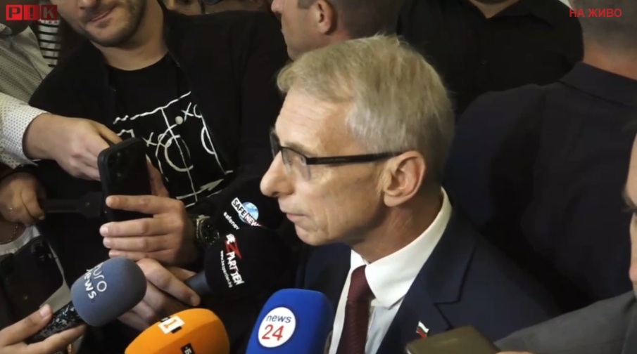 Денков свиква извънредна среща по пътната безопасност 