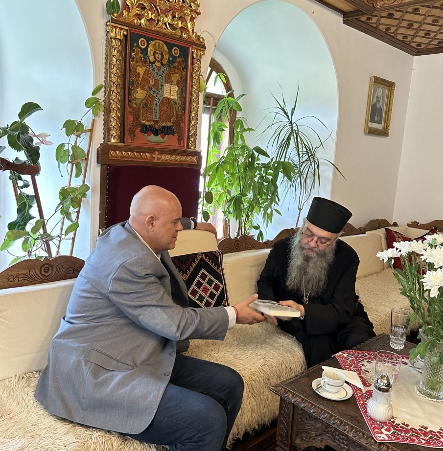 Иван Гешев от Рилския манастир: Време е вероучението да стане част от задължителната програма в училищата (СНИМКИ)