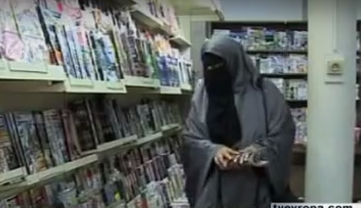 Франция ще забрани мюсюлманската дреха абая в училищата