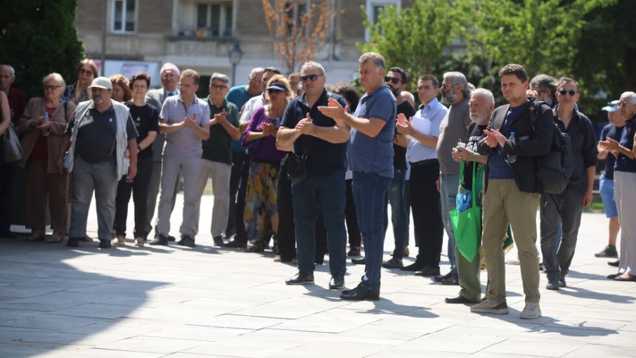 Приятели и близки се простиха с Николай Колев-Босия