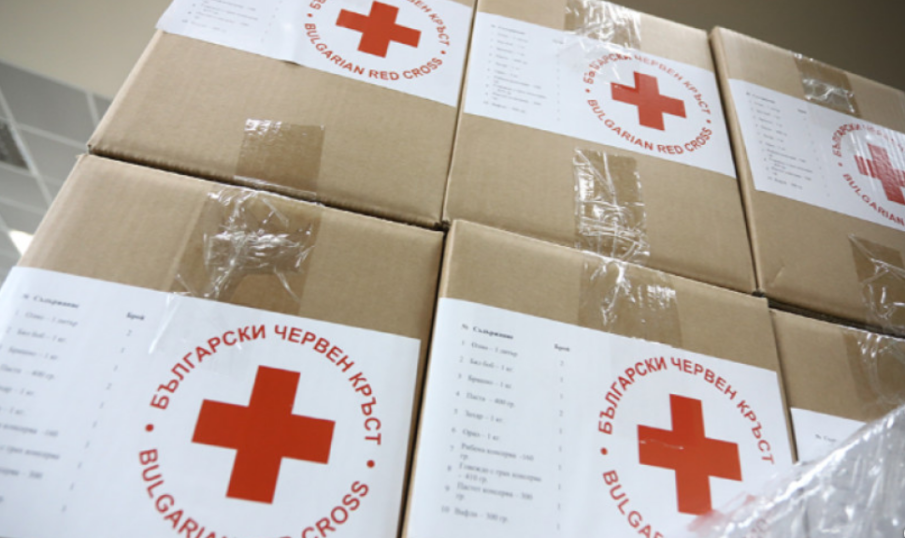 БЧК раздава хранителни пакети на над 600 000 души
