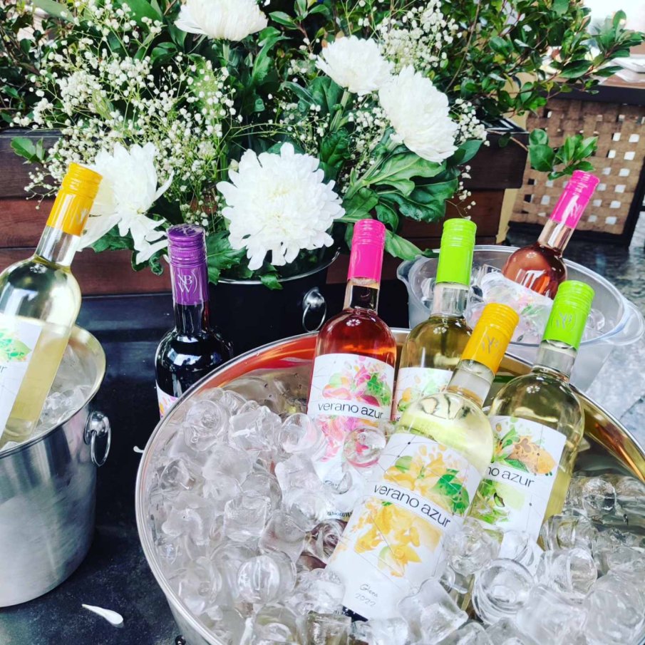 Петъчно парти с вкус на вино и френски шик събра инфлуенсърки