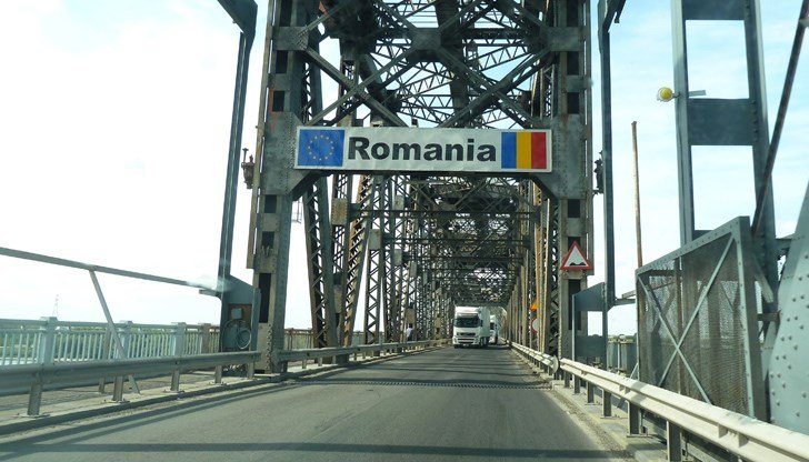 Интензивен е трафикът на някои от граничните пунктове с Румъния