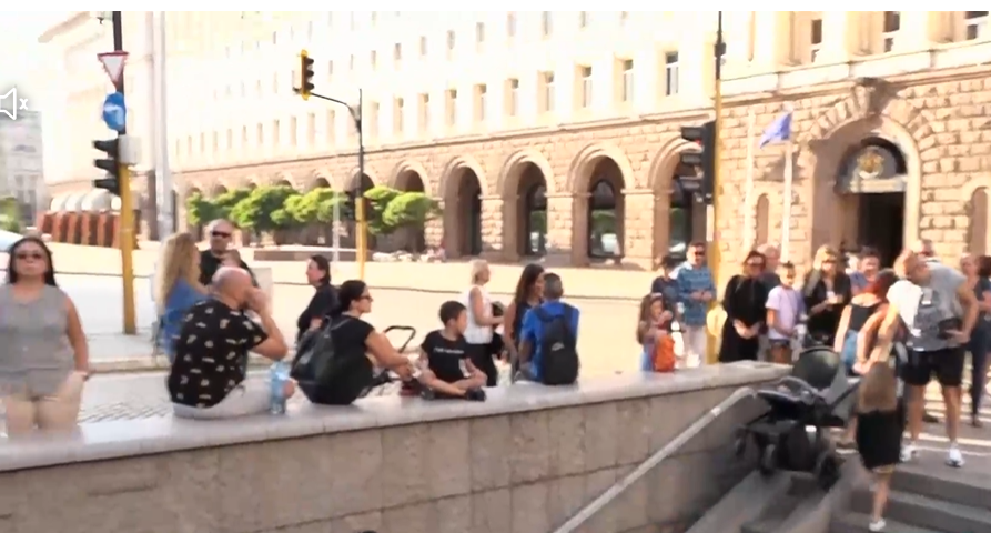 Национален протест Нямаме повече деца за убиване тръгна от Триъгълника на властта