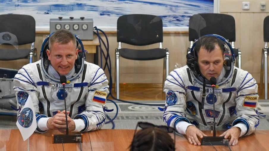 Двама руснаци с рекорд за най-дълъг престой на МКС в рамките на една мисия