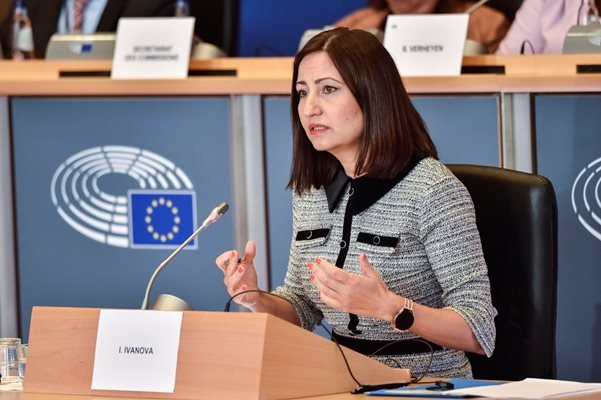 Новата ни еврокомисарка Илиана Иванова: България не трябва едностранно да ограничава вноса от Украйна