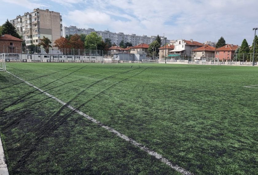 Изписаха от болницата поразеното от мълния момче в Русе