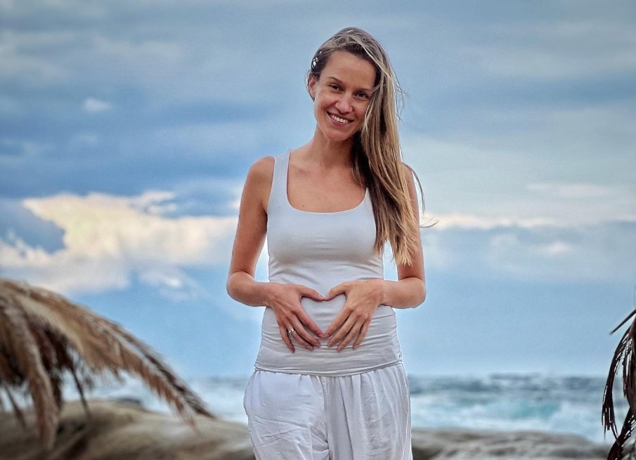 Дария Симеонова роди момиченце