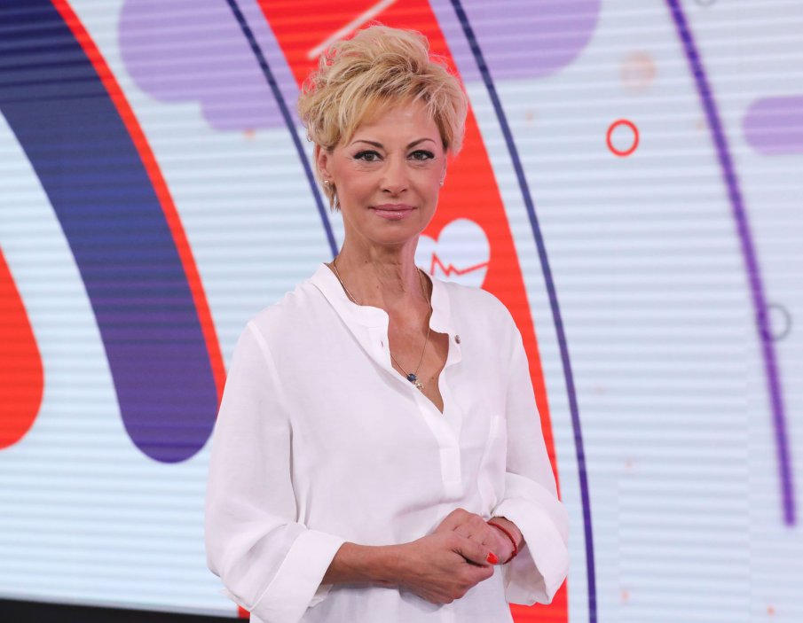 САМО В ПИК И РЕТРО: Пенсионираха позорно Радина Червенова 