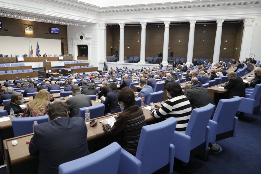 ПИК TV! Министрите Румен Радев, Зарица Динкова и Тодор Тагарев отговарят на депутатски въпроси (ОБНОВЕНА)