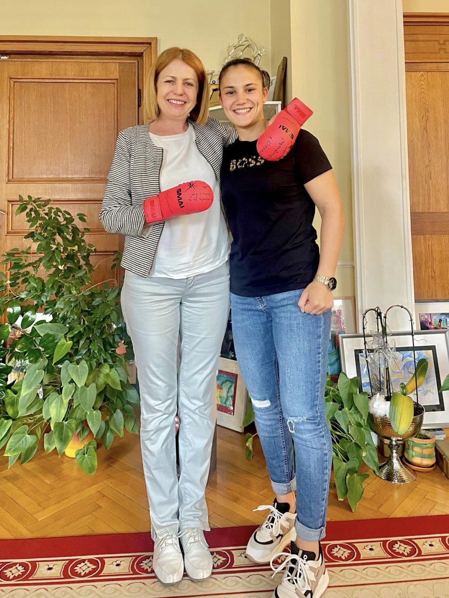 Ивет Горанова благодари на Фандъкова и СОС, а причината е...