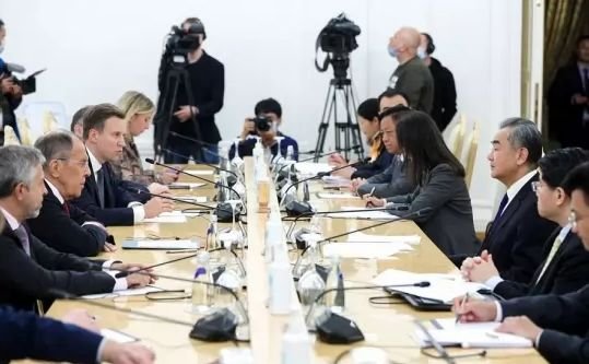 Китайският външен министър в Москва: Пекин е готов да работи с Русия за формирането на многополюсен свят