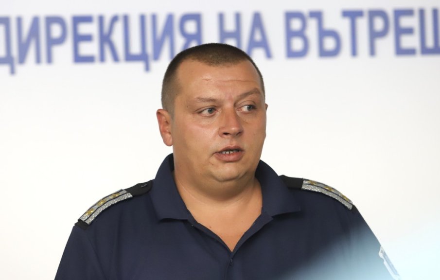 Махнаха шефа на „Охранителна полиция“