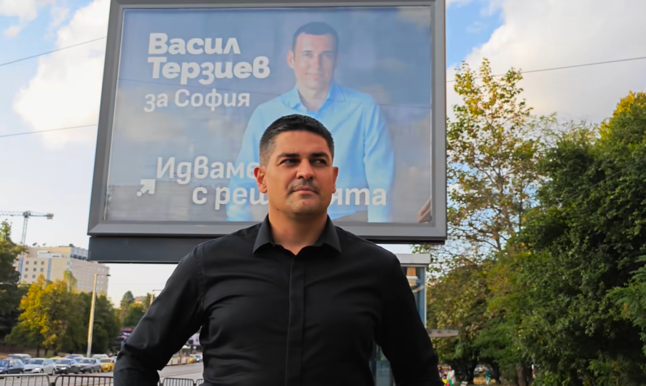 ПРЕДИЗБОРНИ ВОЙНИ: Руди Гела наклепа ДС-кмета Терзиев - ето как милионерът на ППДБ нагло гази Изборния кодекс (ВИДЕО) ПРЕДИЗБОРНИ ВОЙНИ: Руди Гела наклепа ДС-кмета Терзиев - ето как милионерът на ППДБ нагло гази Изборния кодекс (ВИДЕО)