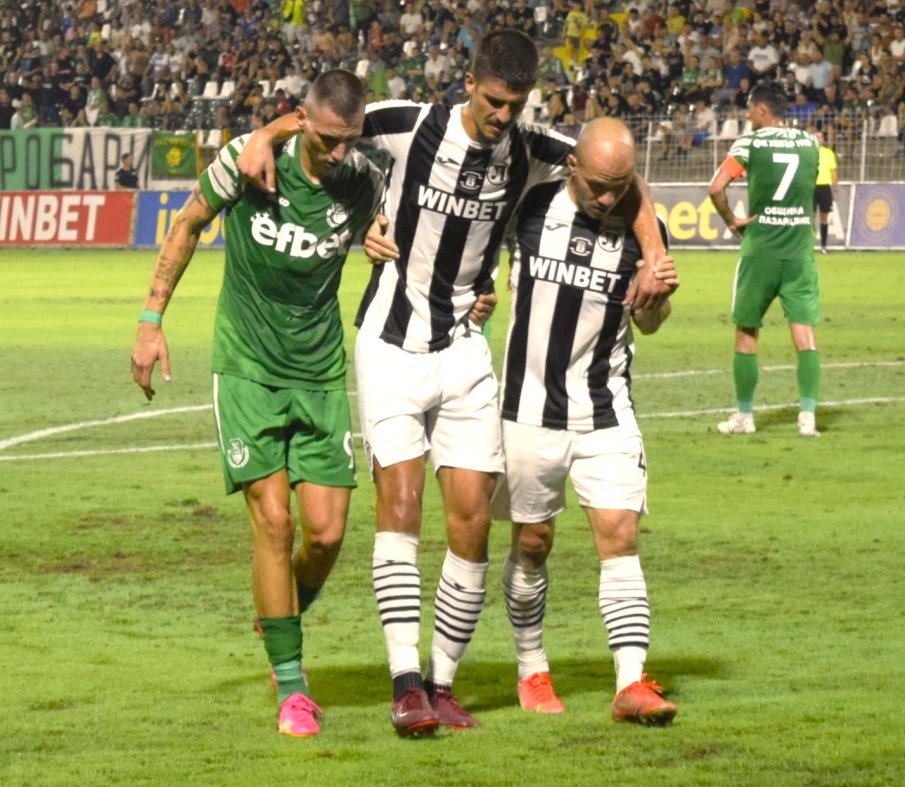 Куриозен случай с контузен играч на Лаута