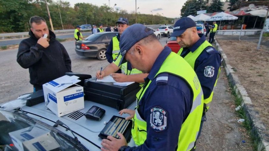 Спецоперация по главния път от Стара Загора към Казанлък