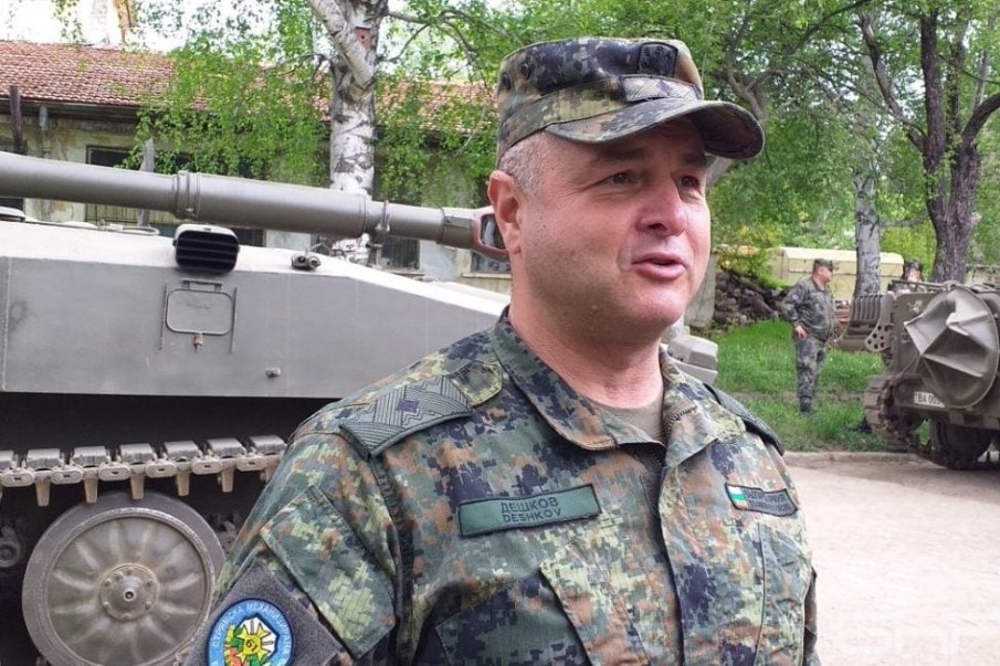 Ген.-майор Деян Дешков: От въоръжението на Сухопътните войски нищо не е предоставяно на Украйна