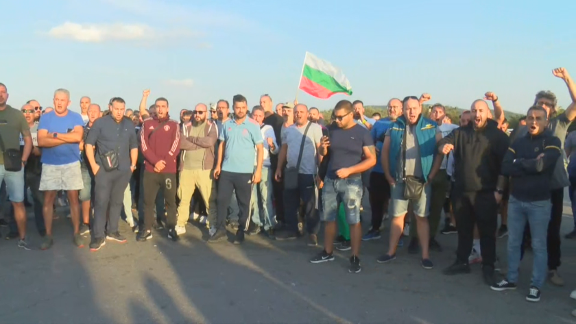 Миньорите решиха: Блокадата на магистрала Тракия остава
