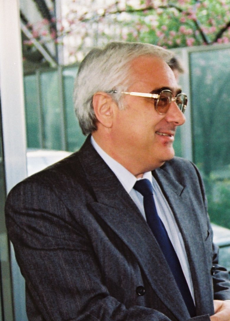 САМО В ПИК И РЕТРО! 27 години след убийството: 5 човека на помена на Андрей Луканов (СНИМКИ)