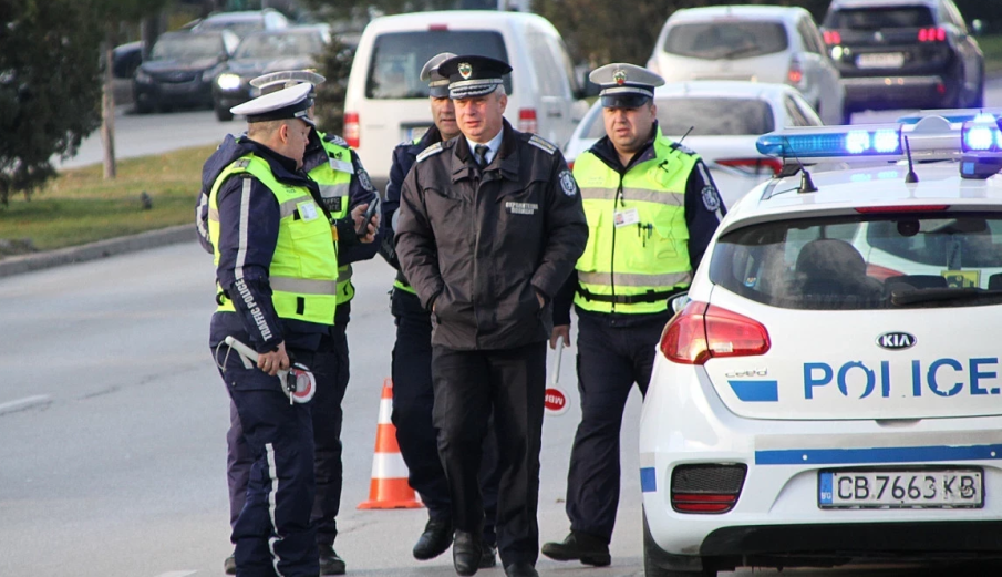 Нови рокади в Пловдив: Сменят шефовете на КАТ и на Охранителна полиция Нови рокади в Пловдив: Сменят шефовете на КАТ и на Охранителна полиция