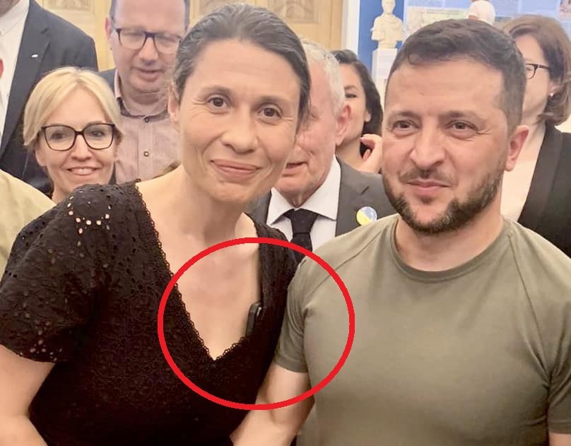 Елисавета Белобрадова счупи тъпомера с ТАЗИ ПРЕДИЗБОРНА РЕКЛАМА (СНИМКА)