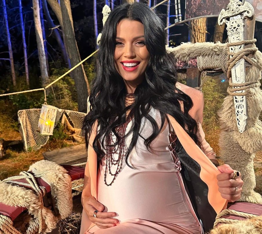 УМИЛЕНИЕ: Ралица Паскалева показа бебето (СНИМКА)