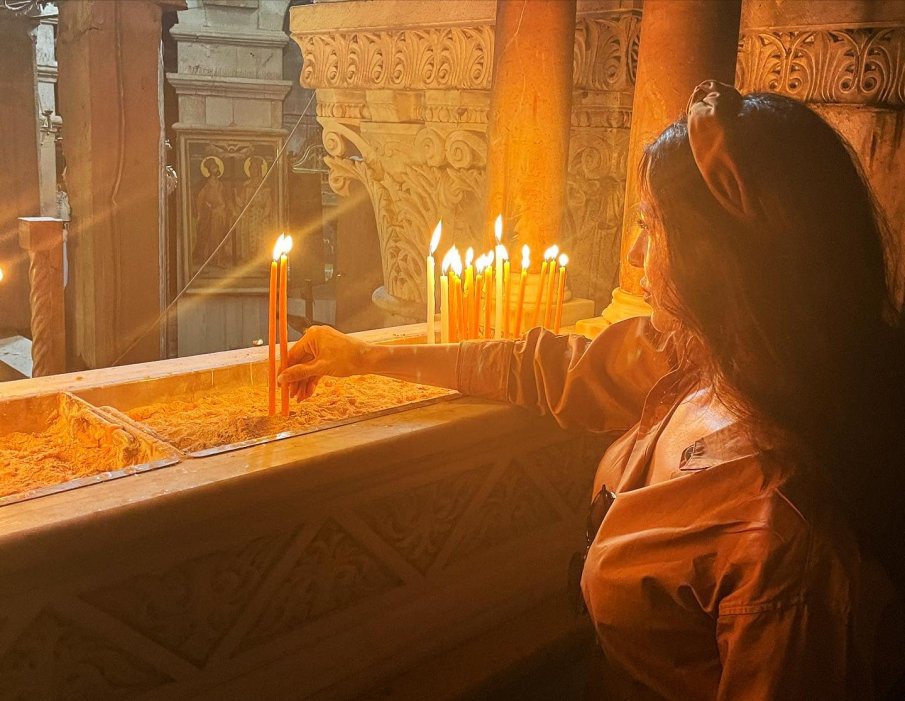 НА КОСЪМ ОТ СМЪРТТА: Наша попфолк звезда едва се размина с шрапнелите в Израел (СНИМКИ)