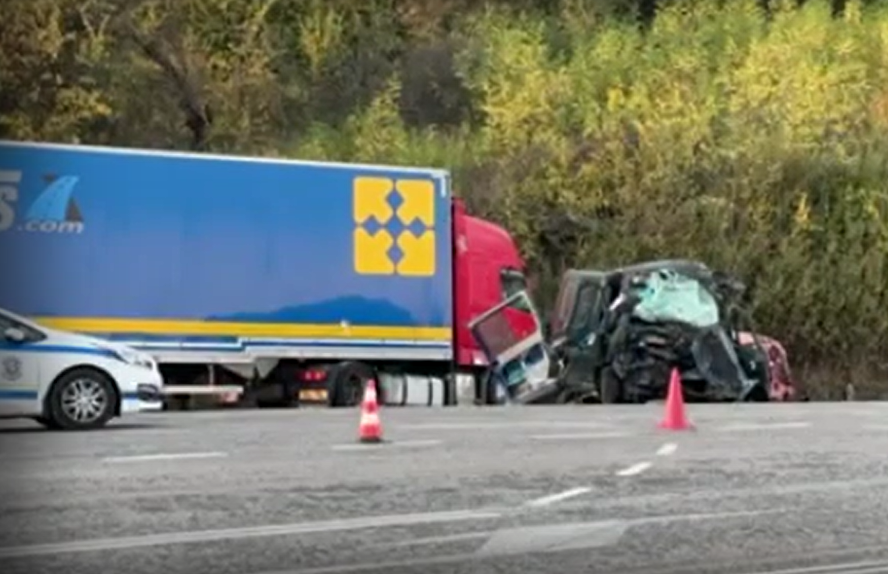 Обявиха 16 октомври за ден на траур в Севлиево заради катастрофата с четири жертви