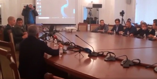 ЕКШЪН В ПИК TV! Данчо Цонев спретна луд скандал на Явор Божанков (ВИДЕО)