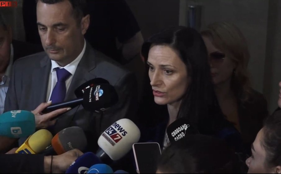 Мария Габриел: Тази нощ чакаме полет от Израел, имаме готовност и за втори (ВИДЕО)