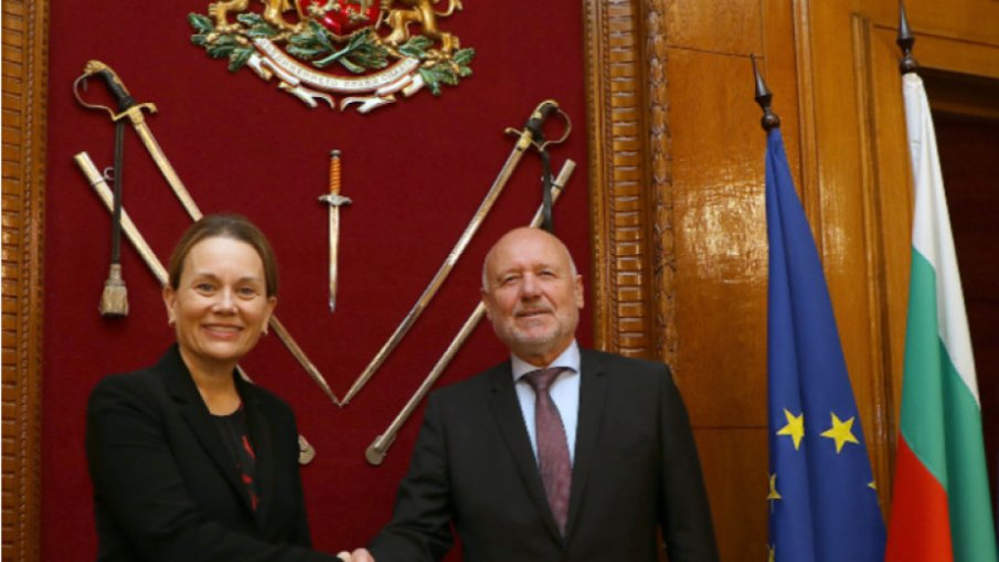 На конференция в София обсъждат перспективите за мир в Украйна