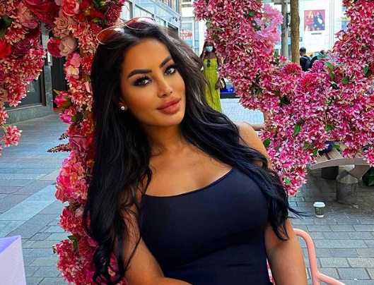 Популярен модел на „Плейбой“ издъхна внезапно