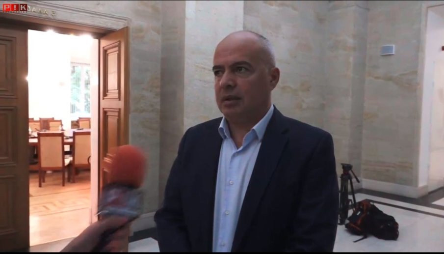 ПИК TV! Георги Свиленски с удар по Промяната: Само в България може да създадеш една партия или проект и той да спечели още първите избори (ВИДЕО)