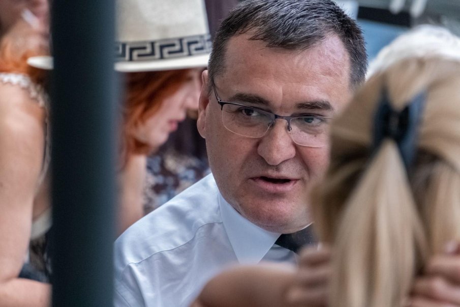 Славчо Атанасов: Кой пази бюлетините за вота и защо? (СНИМКИ)