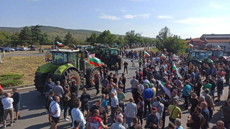 НЕДОВОЛСТВО: Фермерите още не са си получили обещаните компенсации заради войната в Украйна