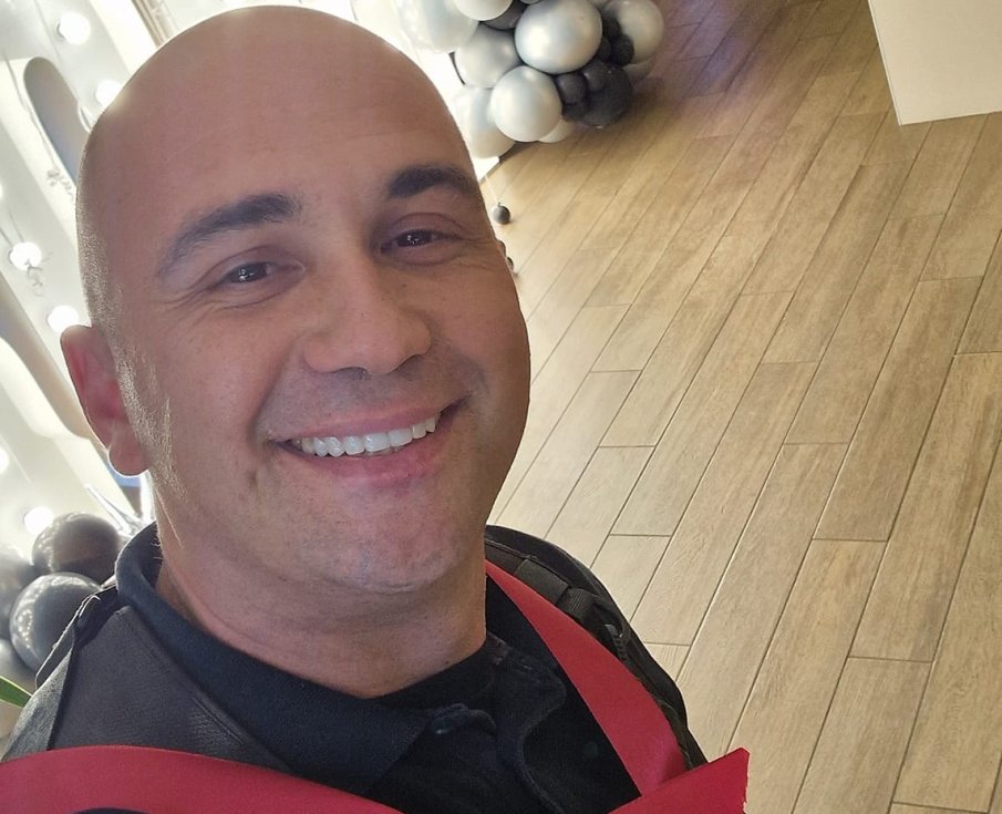 Оставиха зад решетките фотографа, обвинен в блудство със 7-годишно момиче