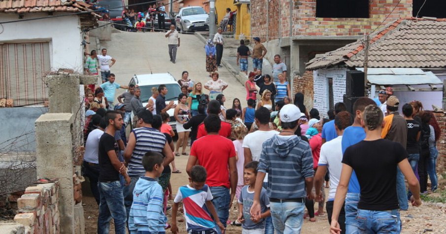 ВЪРГАЛ В МАХАЛАТА: Трима са задържани заради сбиване в Гълъбово