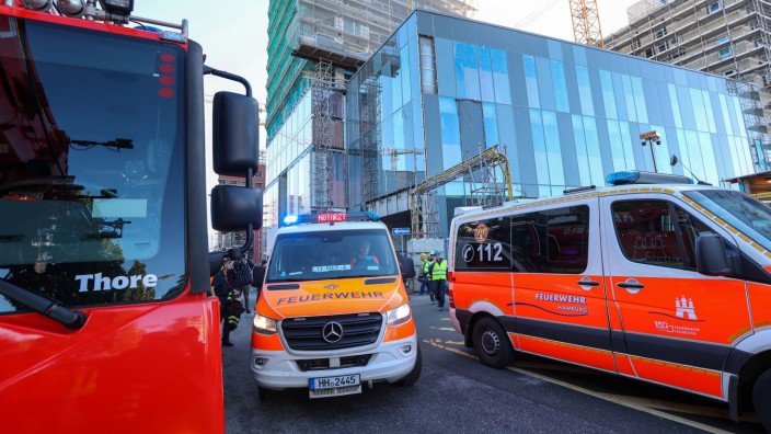 Албанците, загинали при срутването на скеле в Хамбург, са работели с фалшиви български паспорти