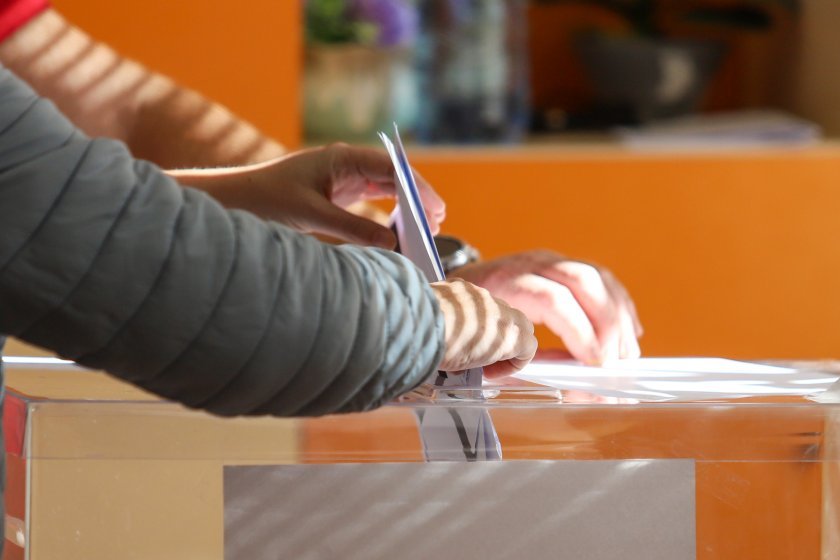 Христо Христов и Георги Колев на втори тур в Шумен при 88,46% обработени протоколи в ОИК