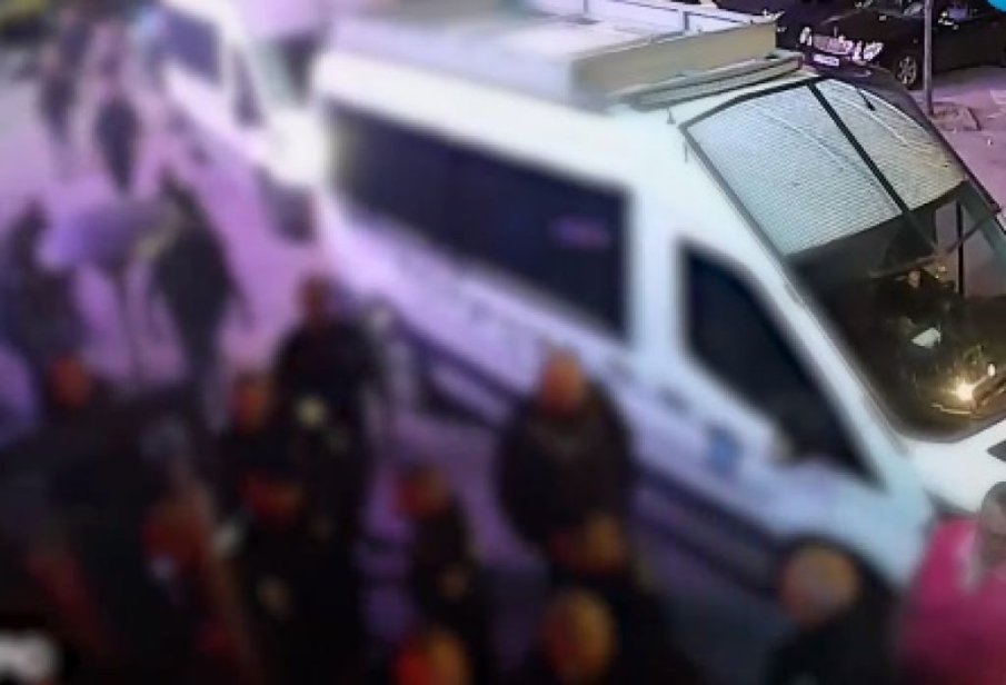 Съдът отмени наказанието на полицейски шеф за голите обиски в нощен клуб в Пловдив