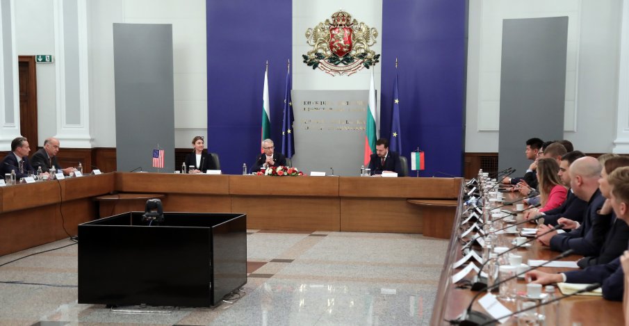 Денков обясни на американски компании, че България е вход към Европа