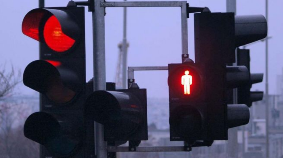 Проблемни светофари във Варна, затрудняват трафика