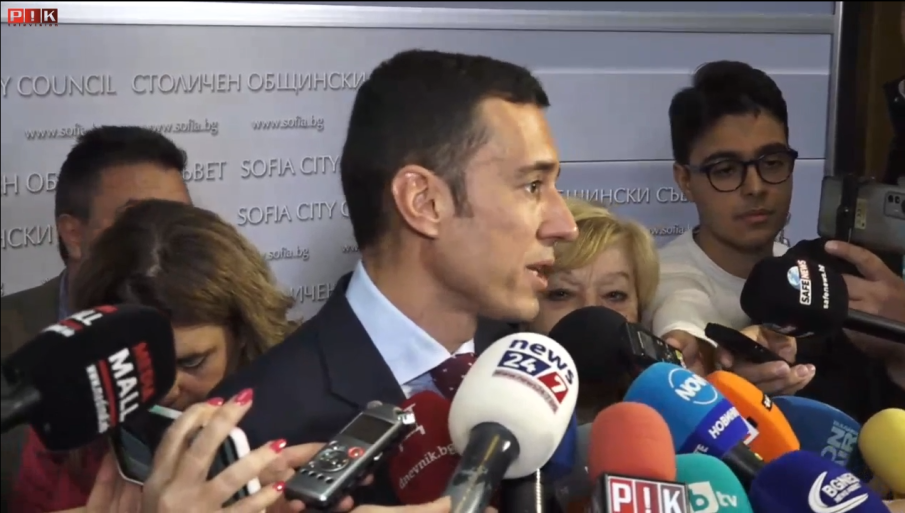 ГОРЕЩО В ПИК TV! Терзиев оглуша за въпроса на ПИК имало ли е разговор с Борисов за сглобка на общинско ниво (ВИДЕО)