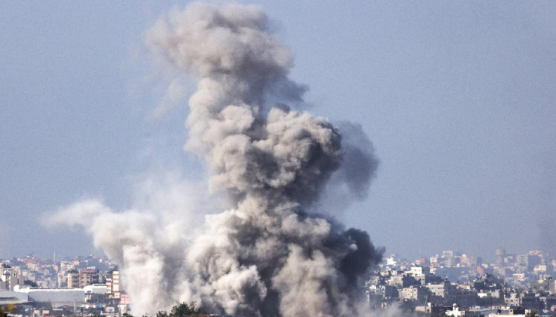 НАПРЕЖЕНИЕТО ЕСКАЛИРА: Експлозии отекнаха в Рафах