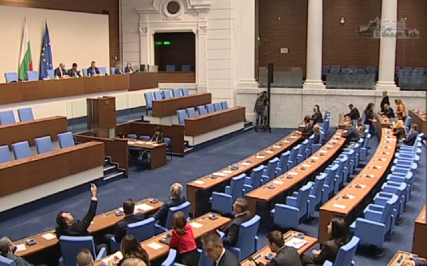 Депутатите приеха на първо четене и бюджета на ДОО