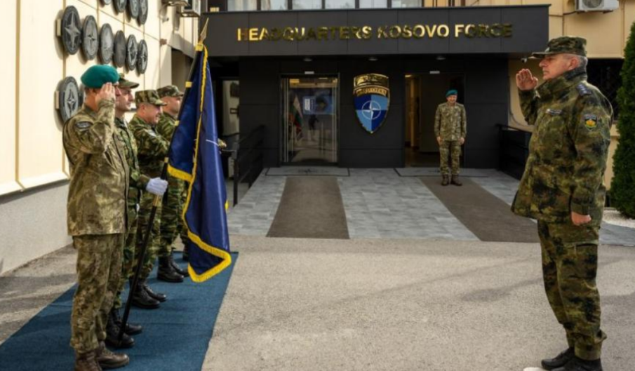 Адмирал Ефтимов: Горд съм с военнослужещите ни в операцията на Стабилизиращите сили на НАТО в Косово