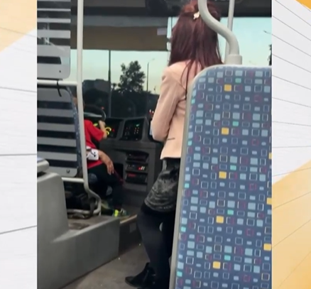 Отново заснеха дете да управлява автобус по улиците на Пловдив
